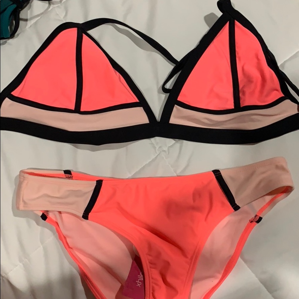 Bathing suit